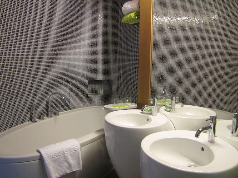 Hotel Madera Гонконг Екстер'єр фото