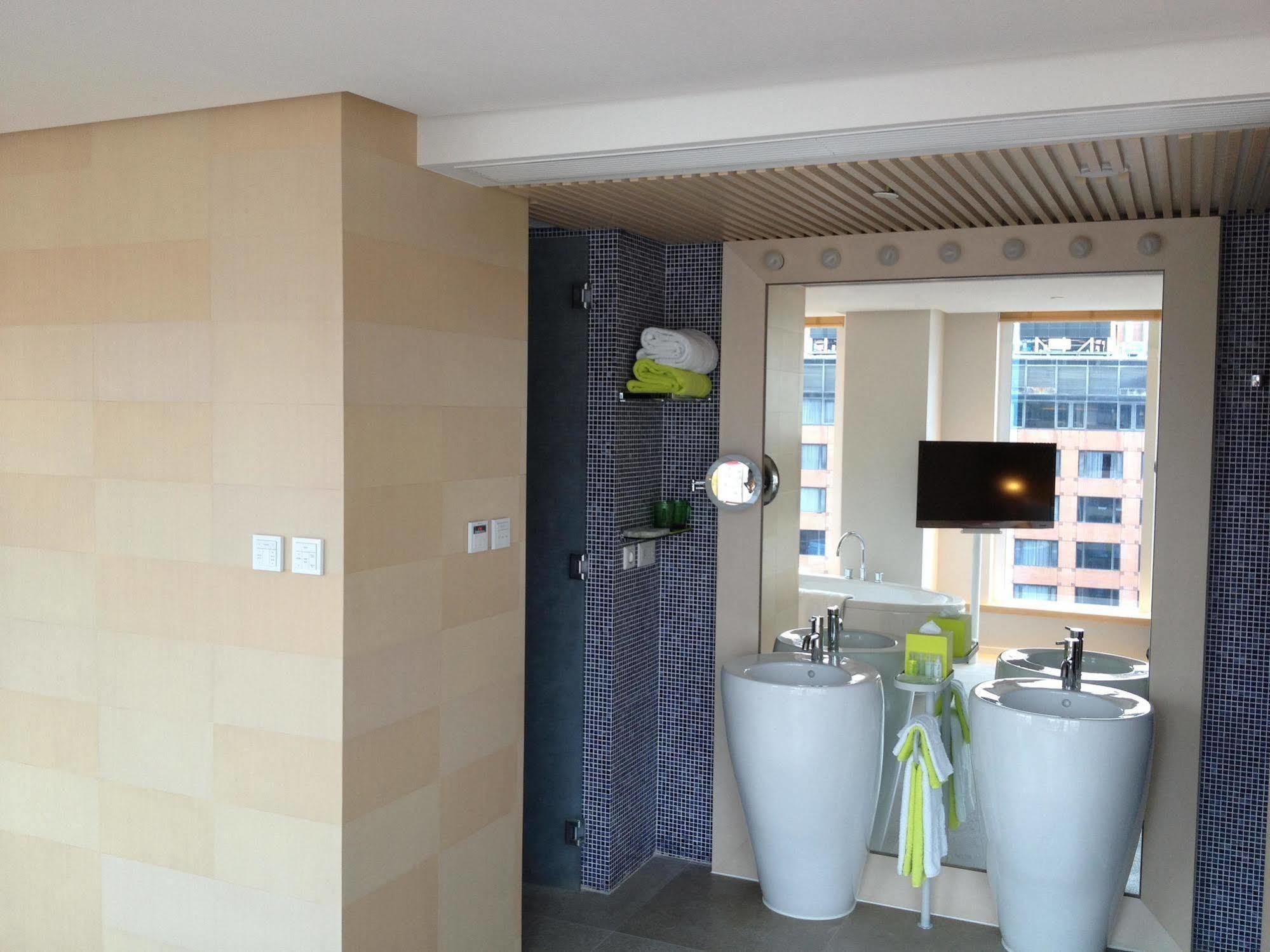Hotel Madera Гонконг Екстер'єр фото